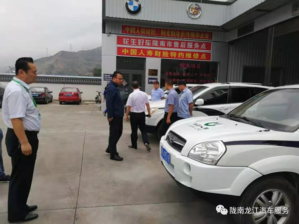 金錘鈑金，銀槍噴漆！龍江汽修值得信賴！
